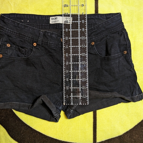 Cotton On black shorts size 6 - Picture 4 of 4